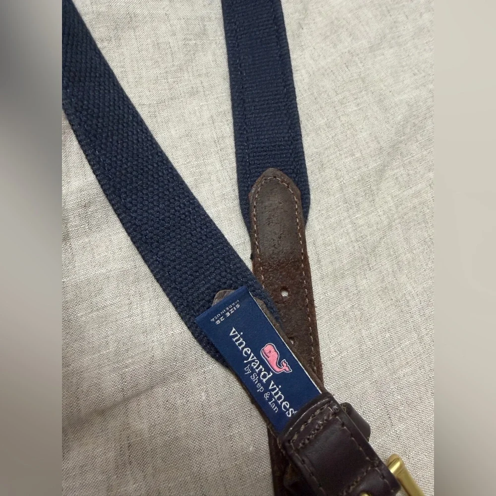 Vineyard Vines boys belt size 28